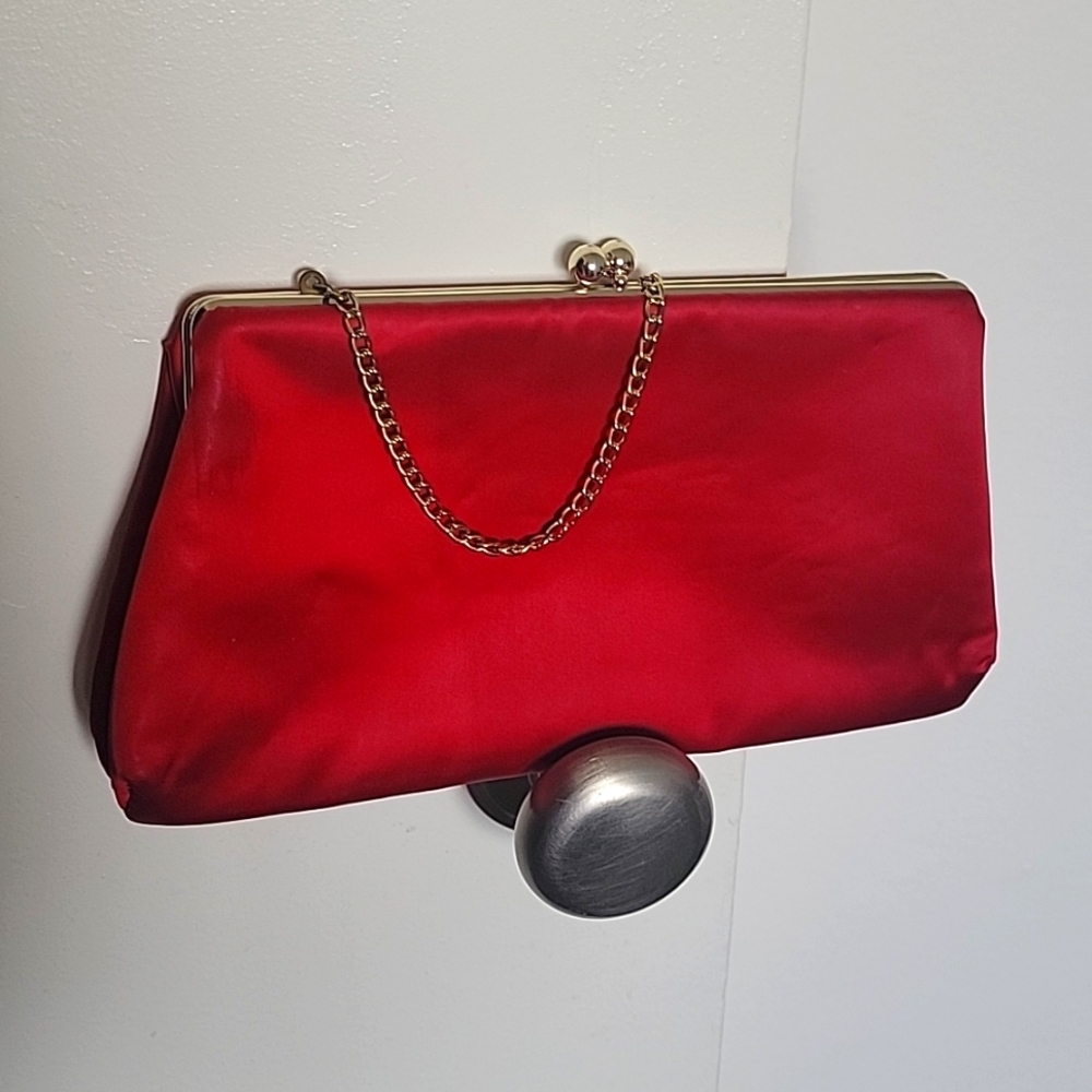 *Vintage* Red Clutch HL AFFAIR